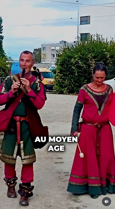 Musiciens en costume médiéval à la Commanderie des Templiers de Coulommiers